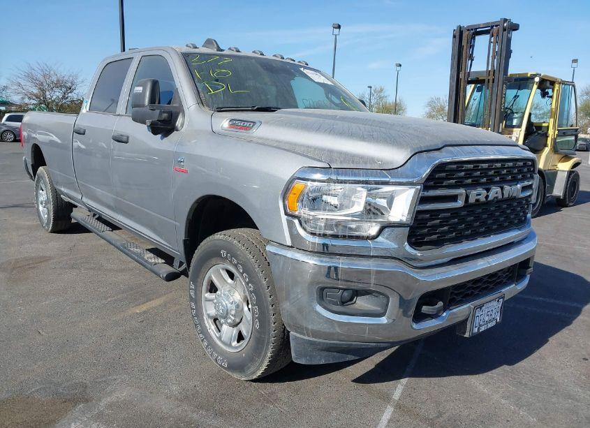 2024 Ram 2500 TRADESMAN 4X4 8' BOX (VIN 3C6UR5HL6RG189322) main photo