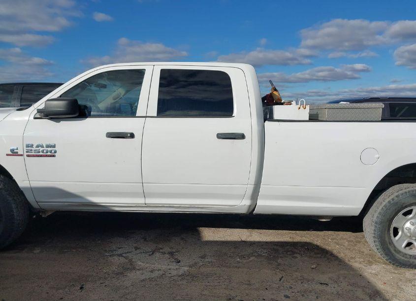 Photo 14 of 2014 Ram 2500 TRADESMAN (VIN 3C6UR5HL7EG154217)
