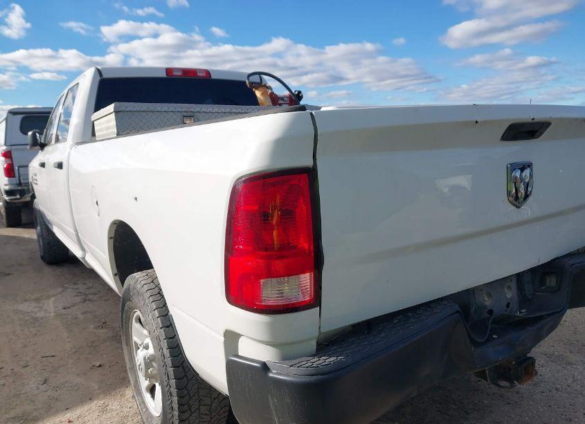 Photo 3 of 2014 Ram 2500 TRADESMAN (VIN 3C6UR5HL7EG154217)