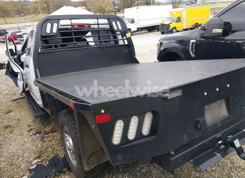 Photo 3 of 2022 Ram 2500 TRADESMAN 4X4 8' BOX (VIN 3C6UR5HL8NG237753)