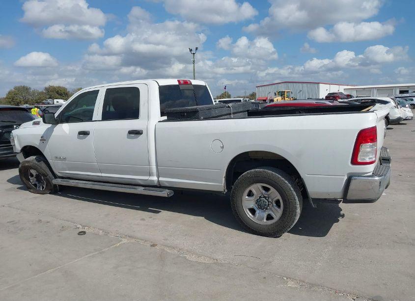 Photo 14 of 2019 Ram 2500 TRADESMAN 4X4 8' BOX (VIN 3C6UR5HL9KG639941)
