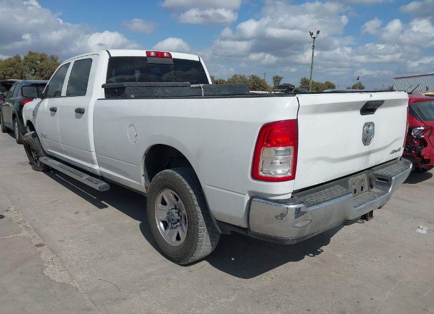 Photo 3 of 2019 Ram 2500 TRADESMAN 4X4 8' BOX (VIN 3C6UR5HL9KG639941)