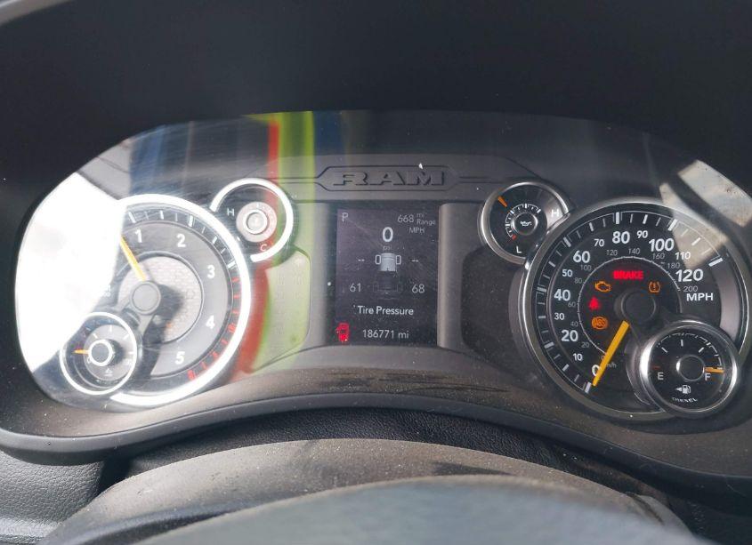 Photo 7 of 2019 Ram 2500 TRADESMAN 4X4 8' BOX (VIN 3C6UR5HL9KG639941)