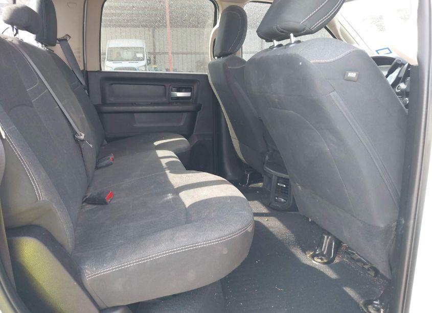 Photo 8 of 2019 Ram 2500 TRADESMAN 4X4 8' BOX (VIN 3C6UR5HL9KG639941)