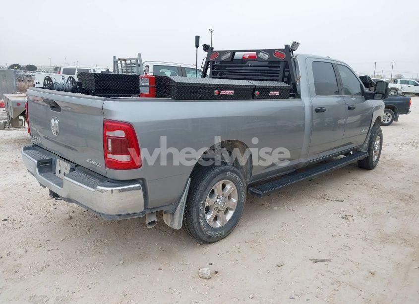 Photo 4 of 2024 Ram 2500 BIG HORN 4X4 8' BOX (VIN 3C6UR5JJ9RG134825)