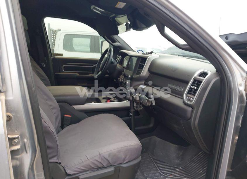 Photo 5 of 2024 Ram 2500 BIG HORN 4X4 8' BOX (VIN 3C6UR5JJ9RG134825)