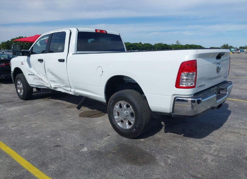 Photo 3 of 2024 Ram 2500 BIG HORN 4X4 8' BOX (VIN 3C6UR5JL6RG337642)