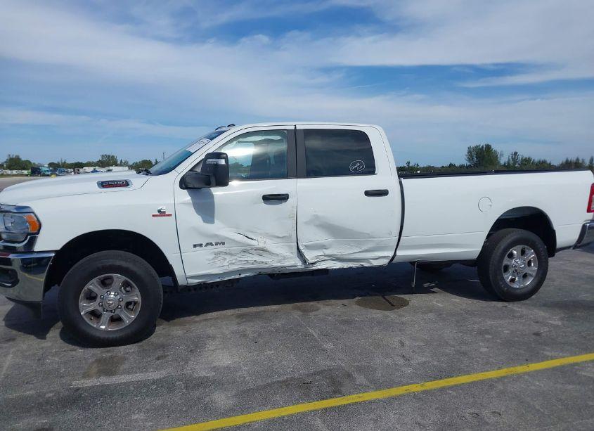 Photo 6 of 2024 Ram 2500 BIG HORN 4X4 8' BOX (VIN 3C6UR5JL6RG337642)