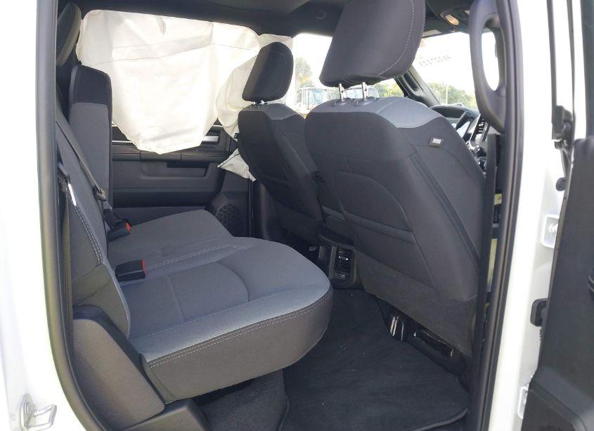 Photo 8 of 2024 Ram 2500 BIG HORN 4X4 8' BOX (VIN 3C6UR5JL6RG337642)