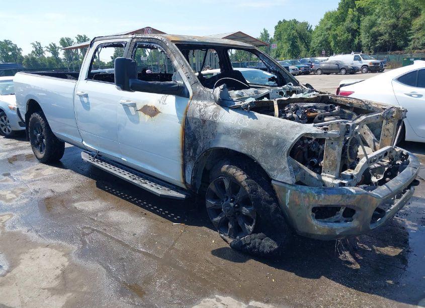 2022 Ram 2500 (VIN 3C6UR5JL9NG248335) main photo