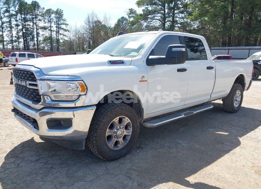 Photo 2 of 2024 Ram 2500 BIG HORN 4X4 8' BOX (VIN 3C6UR5JLXRG340205)