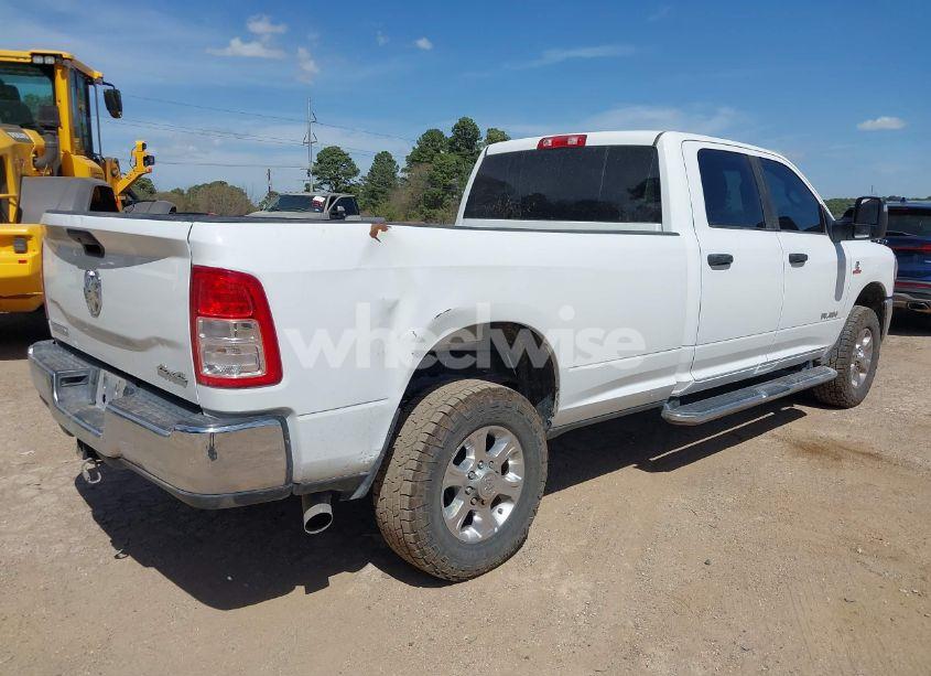 Photo 4 of 2024 Ram 2500 BIG HORN 4X4 8' BOX (VIN 3C6UR5JLXRG340205)