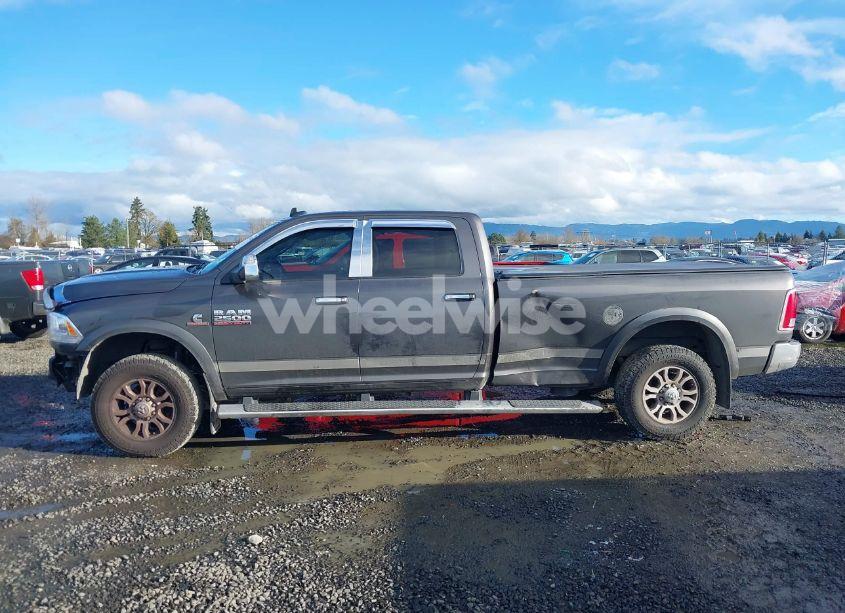 Photo 15 of 2018 Ram 2500 LARAMIE 4X4 8' BOX (VIN 3C6UR5KL2JG288703)