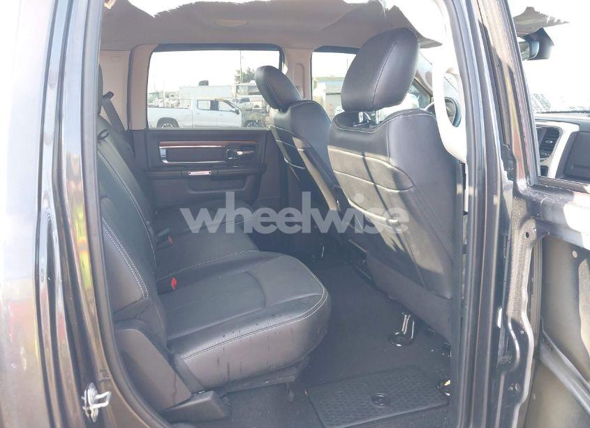 Photo 8 of 2018 Ram 2500 LARAMIE 4X4 8' BOX (VIN 3C6UR5KL2JG288703)