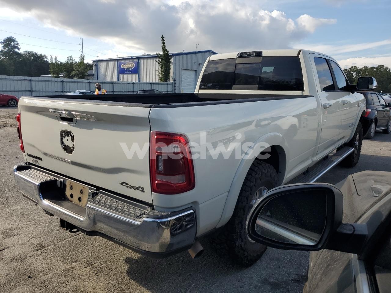 Photo 3 of 2022 RAM 2500 LARAMIE (VIN 3C6UR5KL7NG337786)