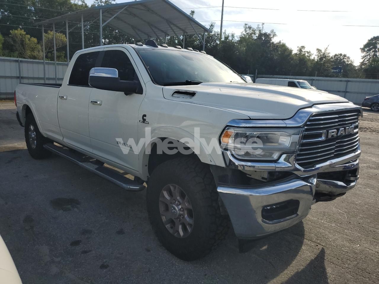 Photo 4 of 2022 RAM 2500 LARAMIE (VIN 3C6UR5KL7NG337786)