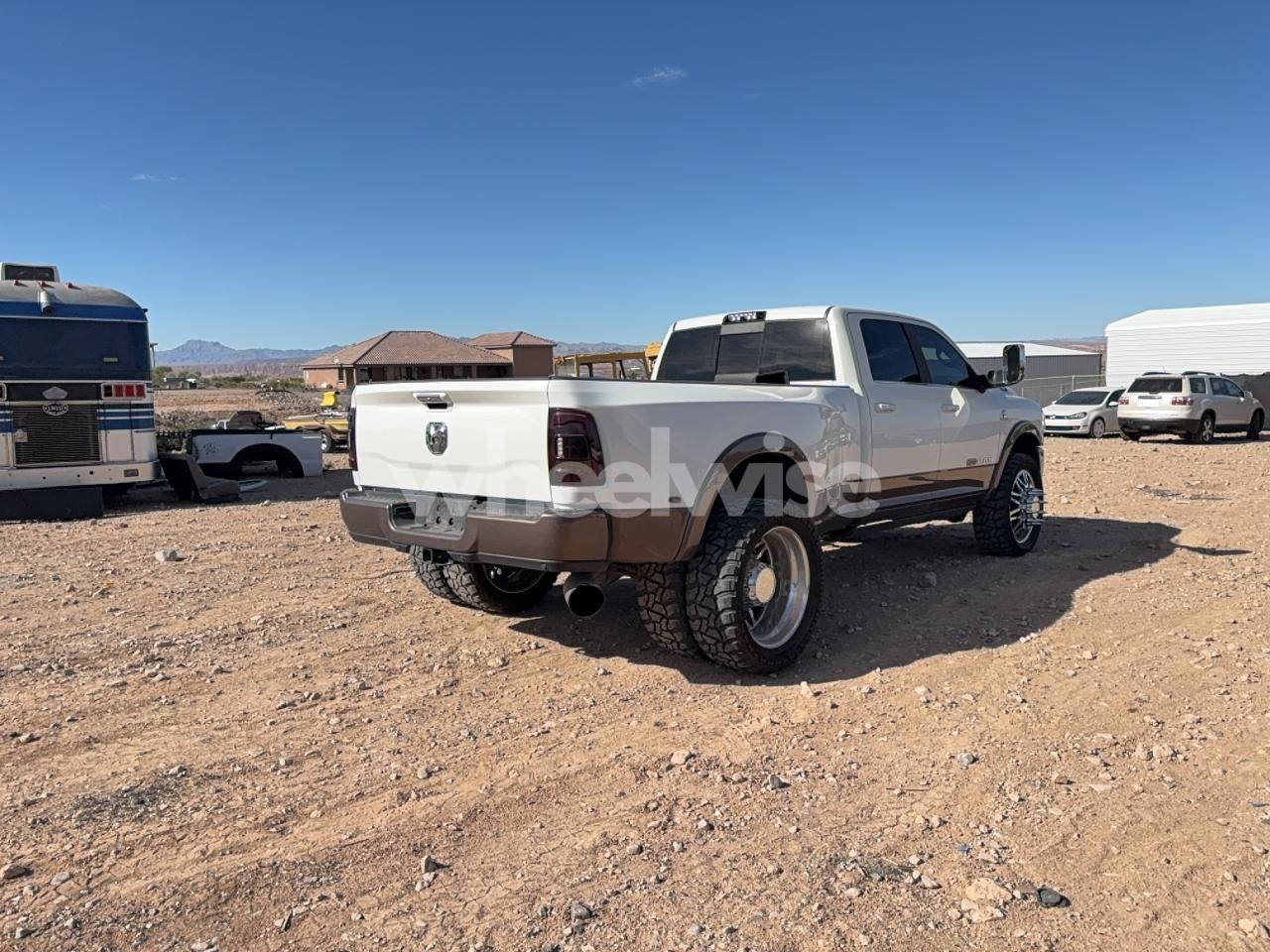 Photo 4 of 2019 RAM 2500 LONGHORN (VIN 3C6UR5LL5KG624554)