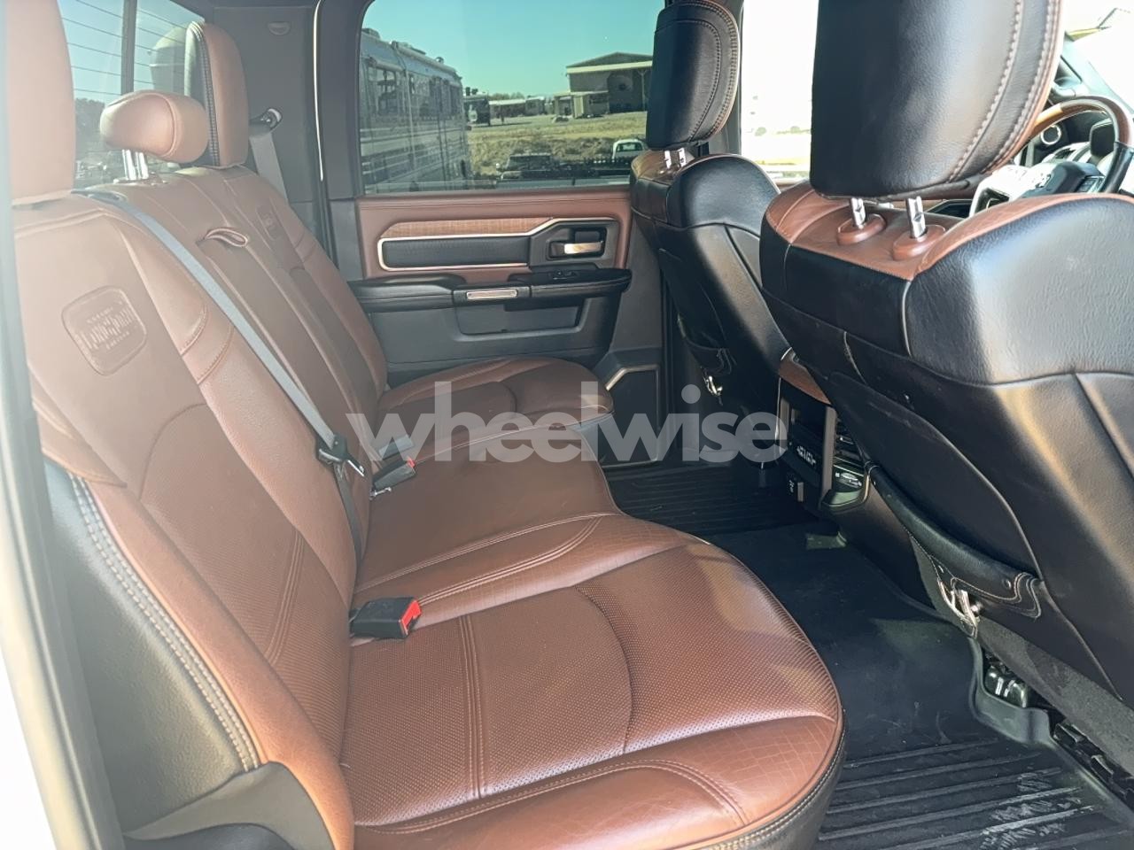 Photo 6 of 2019 RAM 2500 LONGHORN (VIN 3C6UR5LL5KG624554)