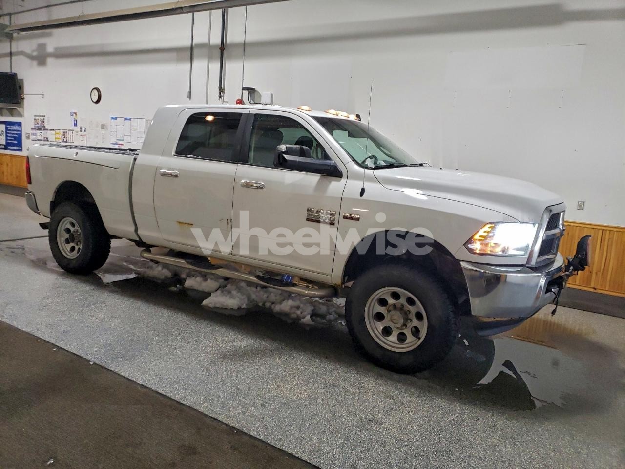 Photo 4 of 2014 RAM 2500 SLT (VIN 3C6UR5MJXEG114444)