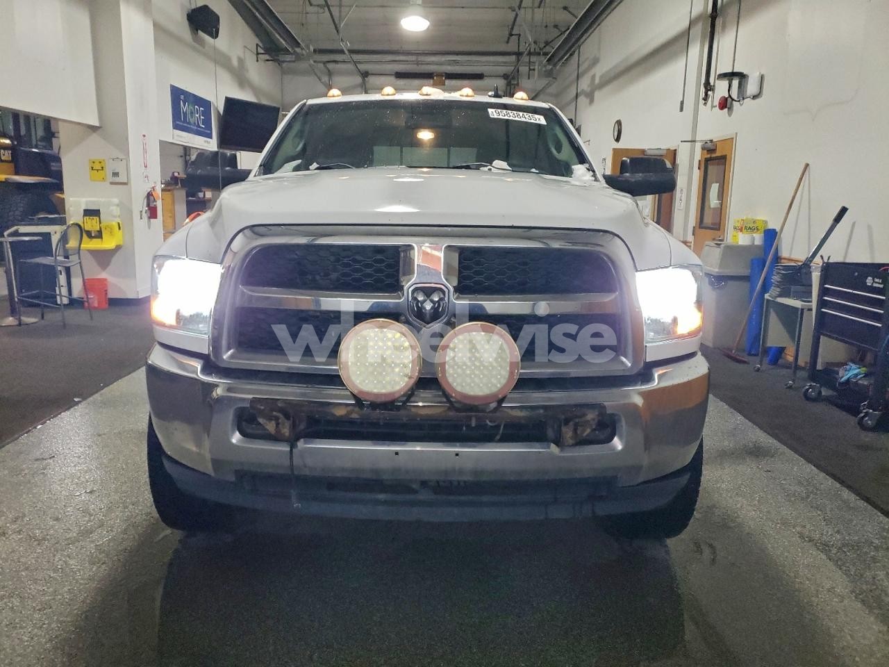 Photo 5 of 2014 RAM 2500 SLT (VIN 3C6UR5MJXEG114444)