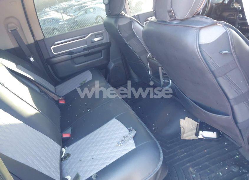 Photo 8 of 2019 Ram 2500 BIG HORN 4X4 6'4 BOX (VIN 3C6UR5MLXKG623270)