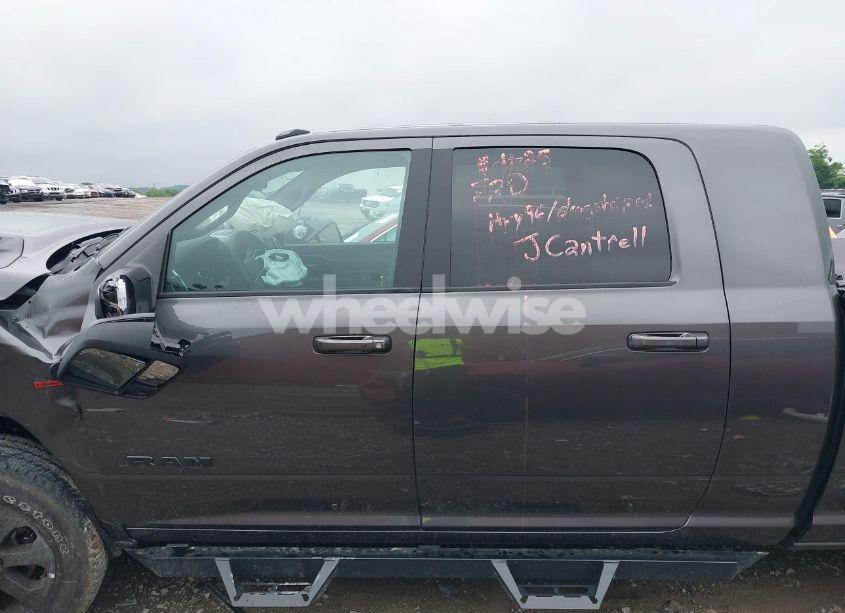 Photo 15 of 2024 Ram 2500 LARAMIE CREW CAB 4X4 6'4 BOX (VIN 3C6UR5NL0RG329918)