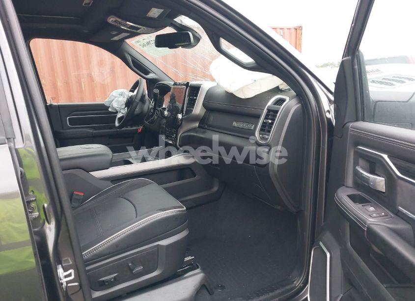 Photo 5 of 2024 Ram 2500 LARAMIE CREW CAB 4X4 6'4 BOX (VIN 3C6UR5NL0RG329918)