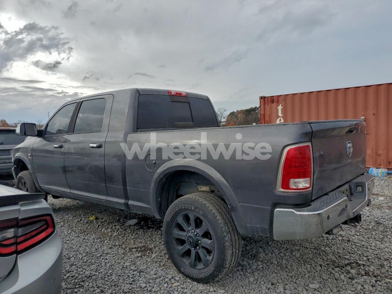 Photo 2 of 2014 RAM 2500 LARAMIE (VIN 3C6UR5NL2EG218801)