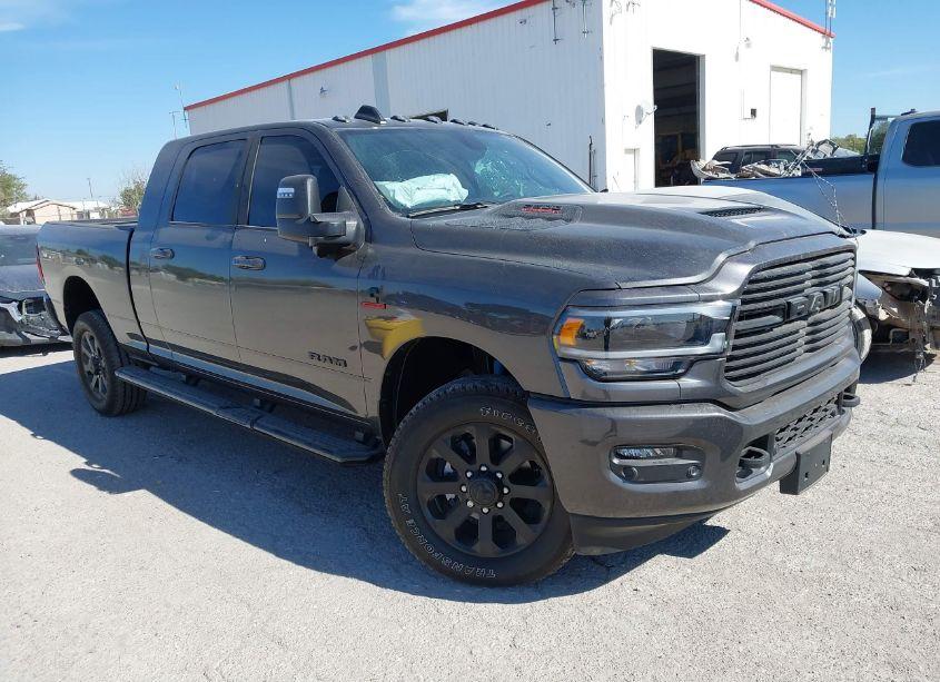 2024 Ram 2500 LARAMIE CREW CAB 4X4 6'4 BOX (VIN 3C6UR5NL2RG315549) main photo