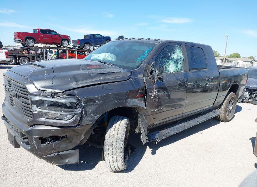 Photo 14 of 2024 Ram 2500 LARAMIE CREW CAB 4X4 6'4 BOX (VIN 3C6UR5NL2RG315549)