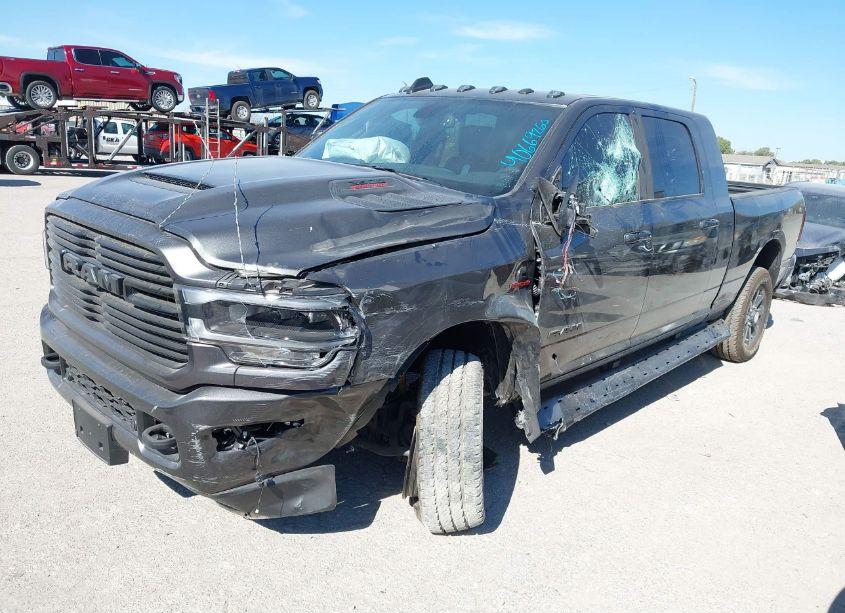 Photo 2 of 2024 Ram 2500 LARAMIE CREW CAB 4X4 6'4 BOX (VIN 3C6UR5NL2RG315549)