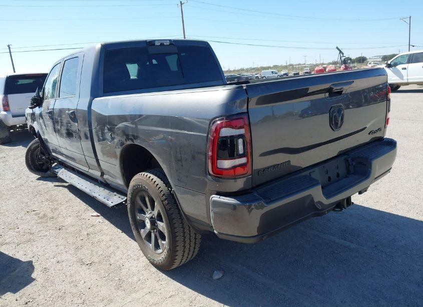 Photo 3 of 2024 Ram 2500 LARAMIE CREW CAB 4X4 6'4 BOX (VIN 3C6UR5NL2RG315549)