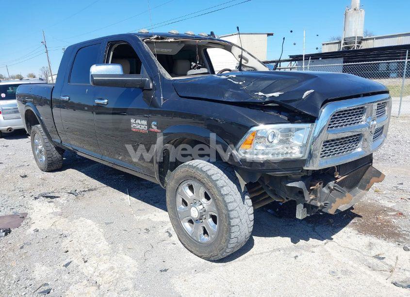 2018 Ram 2500 LARAMIE 4X4 6'4 BOX (VIN 3C6UR5NL5JG315081) main photo