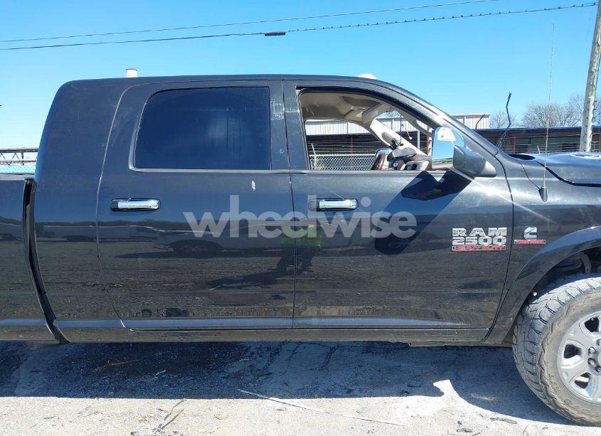 Photo 13 of 2018 Ram 2500 LARAMIE 4X4 6'4 BOX (VIN 3C6UR5NL5JG315081)