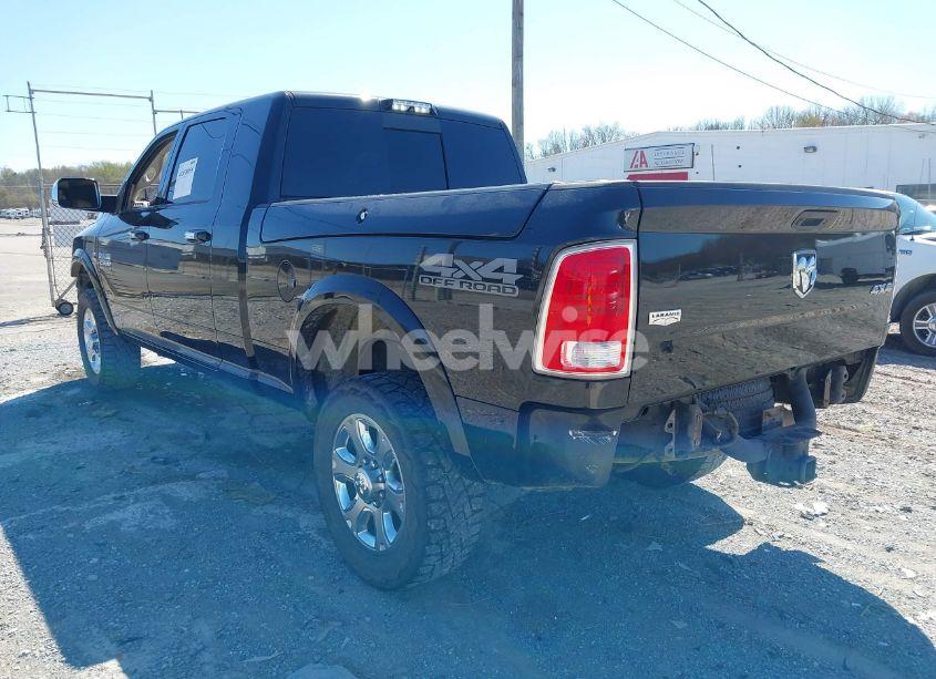 Photo 3 of 2018 Ram 2500 LARAMIE 4X4 6'4 BOX (VIN 3C6UR5NL5JG315081)