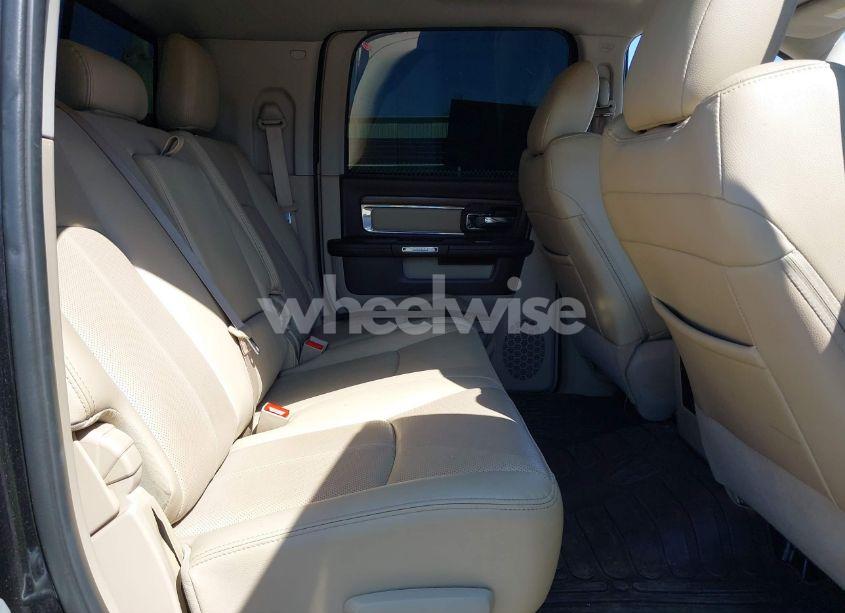 Photo 8 of 2018 Ram 2500 LARAMIE 4X4 6'4 BOX (VIN 3C6UR5NL5JG315081)