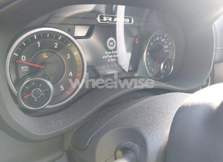 Photo 15 of 2019 Ram 2500 LARAMIE 4X4 6'4 BOX (VIN 3C6UR5NL7KG677124)