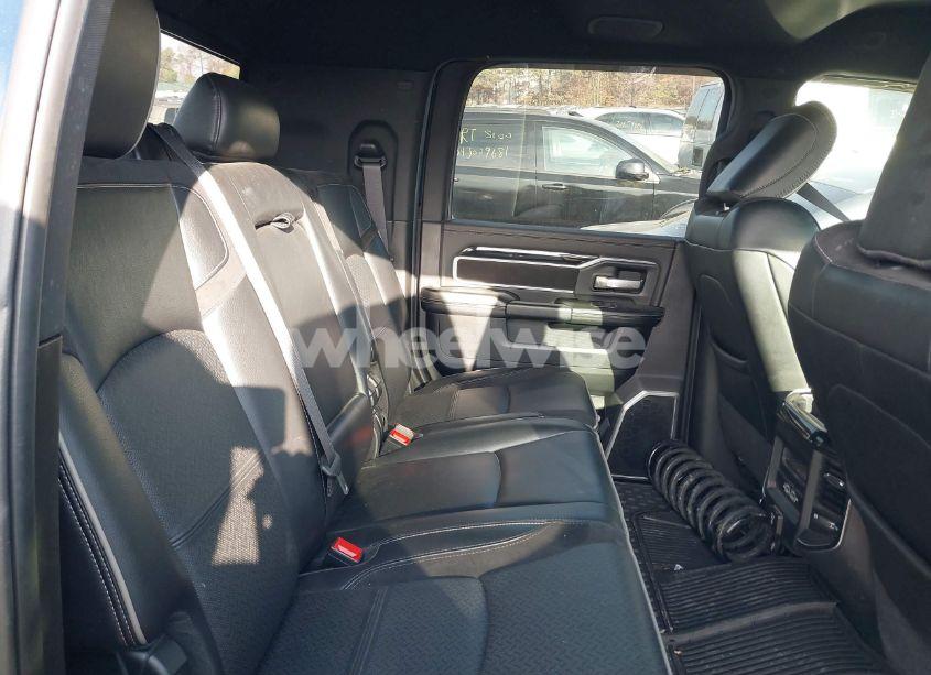 Photo 8 of 2019 Ram 2500 LARAMIE 4X4 6'4 BOX (VIN 3C6UR5NL7KG677124)