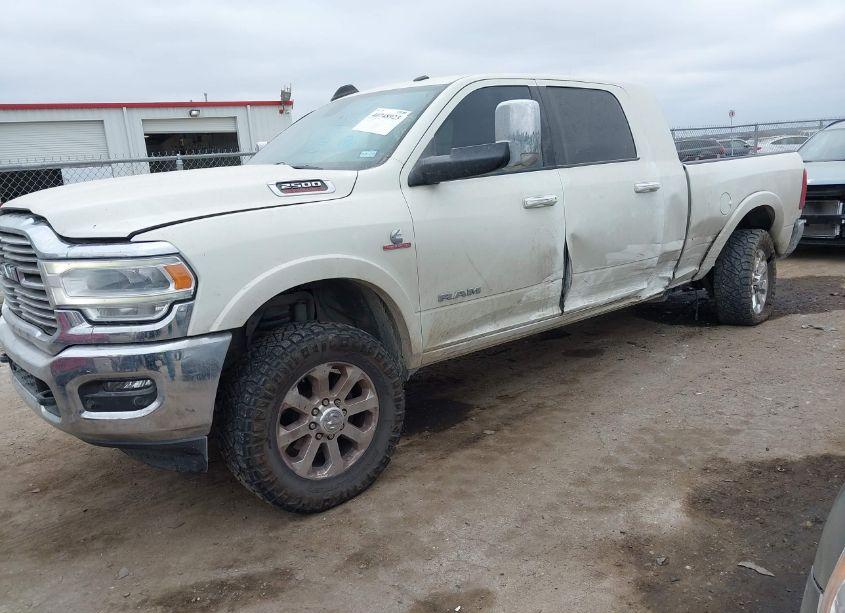 Photo 2 of 2019 Ram 2500 LARAMIE 4X4 6'4 BOX (VIN 3C6UR5NL8KG514496)