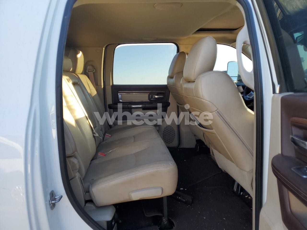 Photo 10 of 2013 RAM 2500 LARAMIE (VIN 3C6UR5NLXDG571026)