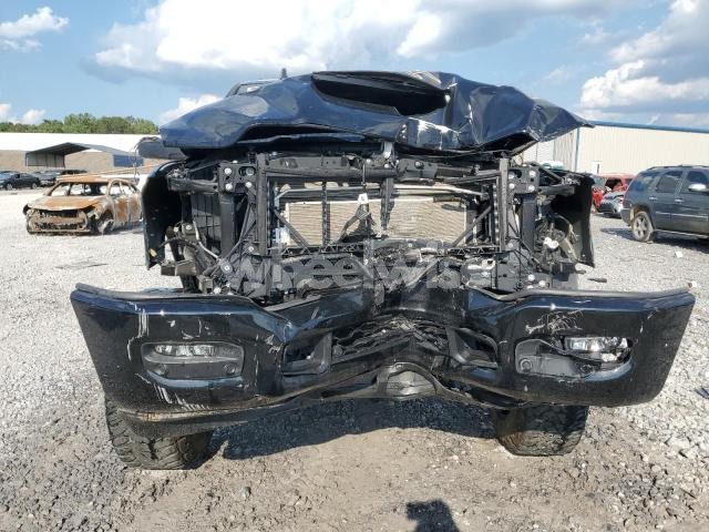 Photo 3 of 2024 RAM 2500 LIMITED (VIN 3C6UR5SL2RG145729)