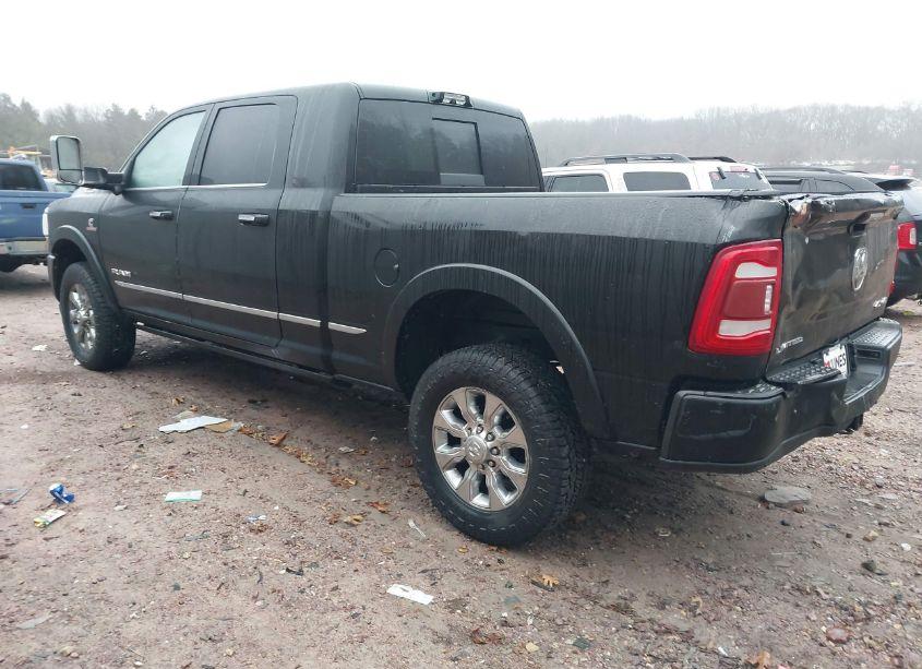 Photo 3 of 2022 Ram 2500 LIMITED 4X4 6'4 BOX (VIN 3C6UR5TLXNG242685)