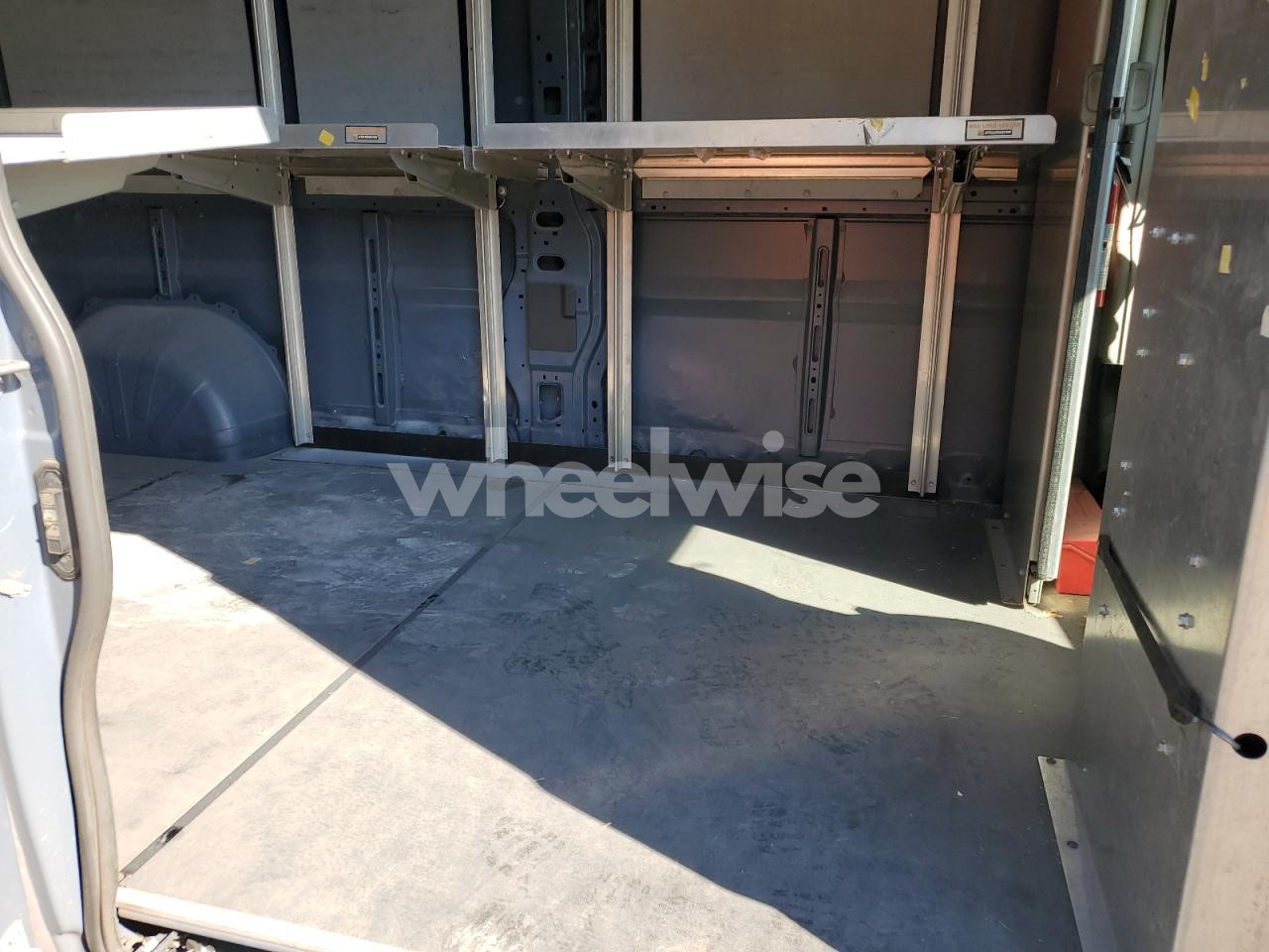 Photo 11 of 2020 RAM PROMASTER 3500 3500 HIGH (VIN 3C6URVJG4LE136960)