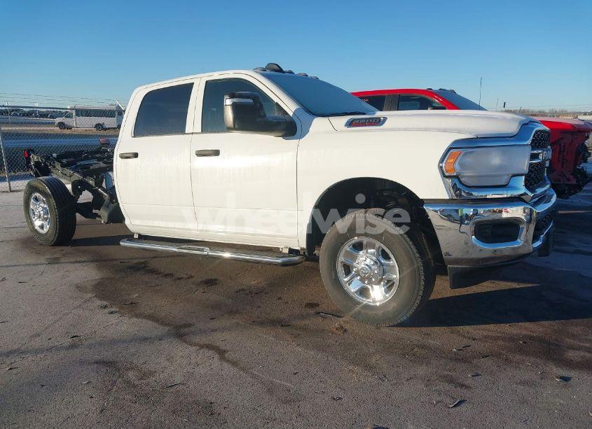 2024 Ram 3500 TRADESMAN 4X4 8' BOX (VIN 3C7WR3GJ1RG337238) main photo