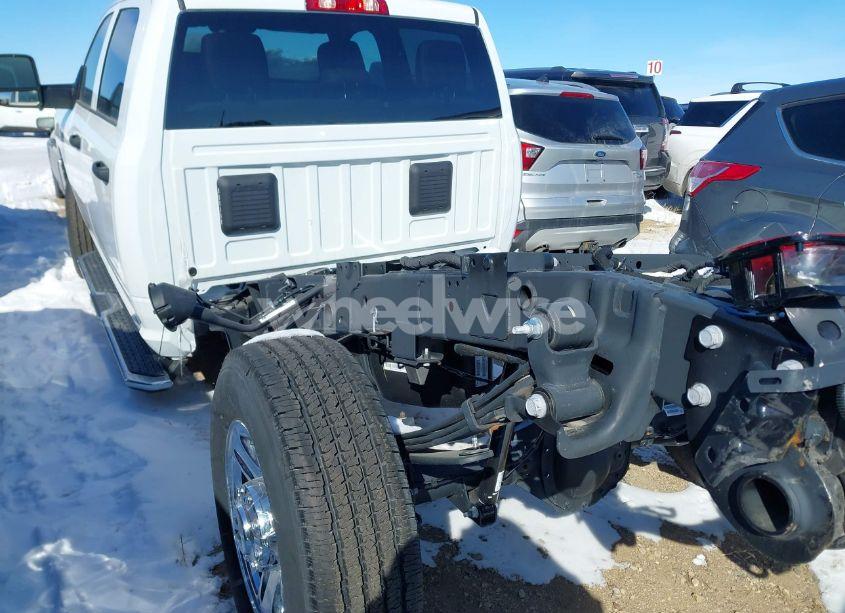 Photo 12 of 2024 Ram 3500 TRADESMAN 4X4 8' BOX (VIN 3C7WR3GJ1RG337238)