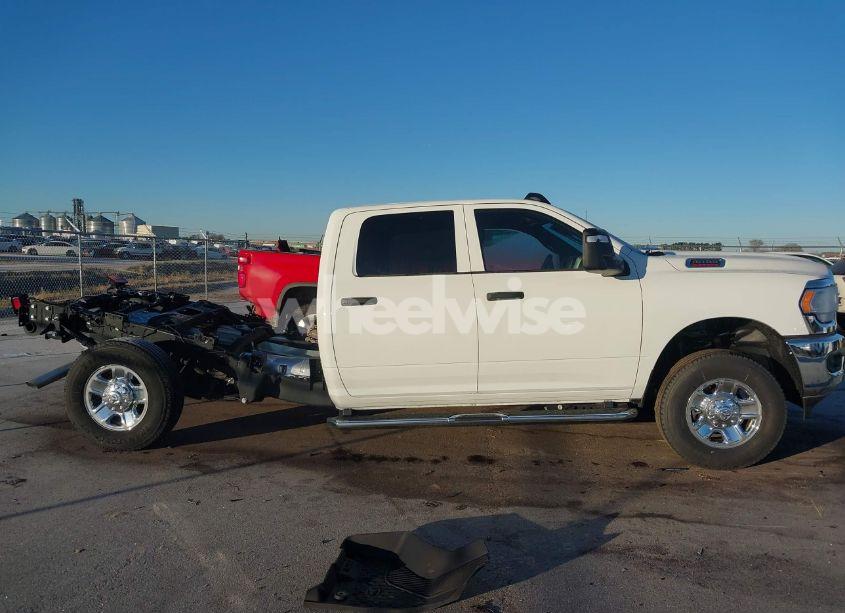 Photo 14 of 2024 Ram 3500 TRADESMAN 4X4 8' BOX (VIN 3C7WR3GJ1RG337238)