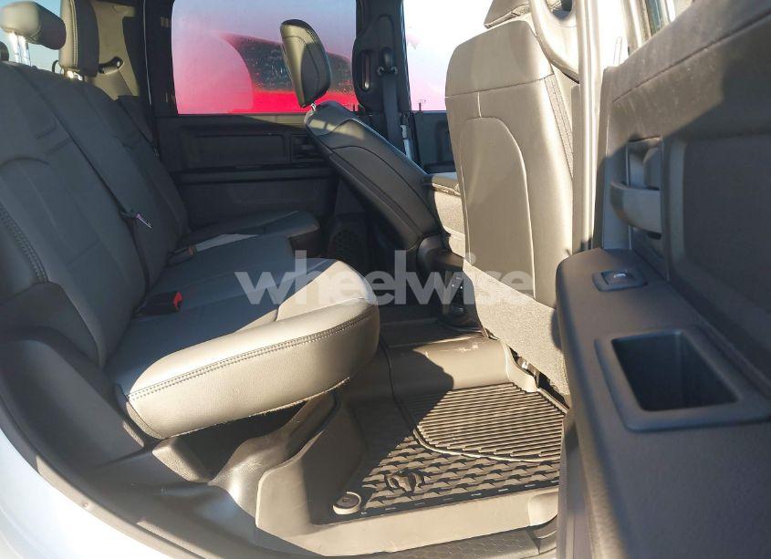 Photo 8 of 2024 Ram 3500 TRADESMAN 4X4 8' BOX (VIN 3C7WR3GJ1RG337238)