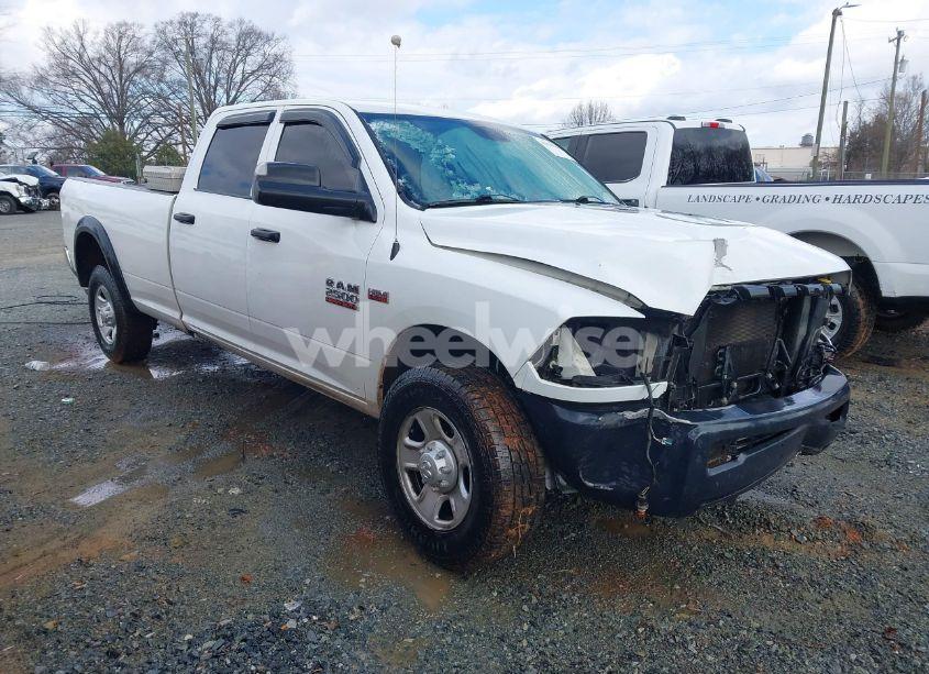 2018 Ram 2500 TRADESMAN 4X2 8' BOX (VIN 3C7WR4HJ2JG253700) main photo