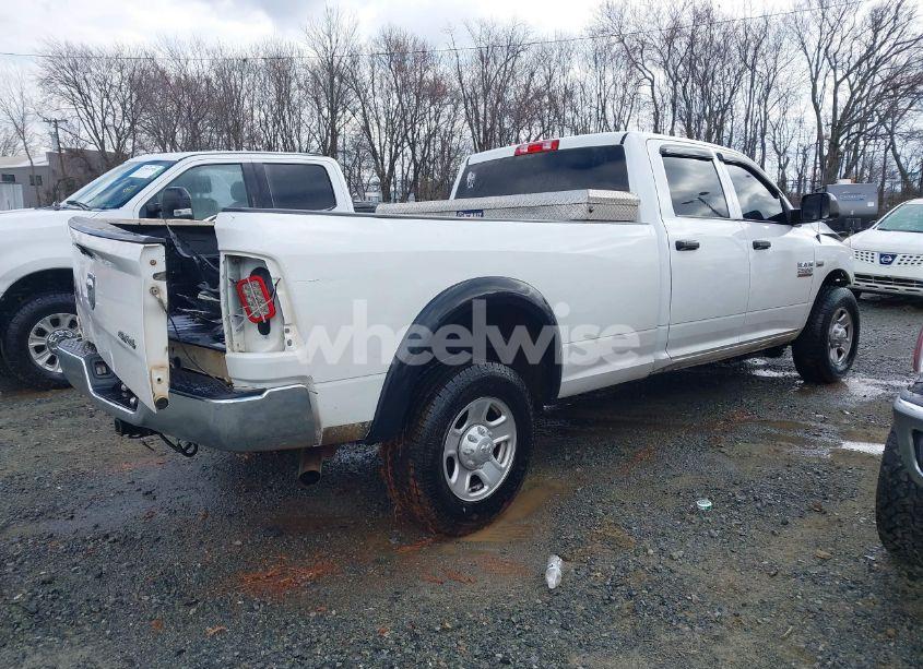 Photo 4 of 2018 Ram 2500 TRADESMAN 4X2 8' BOX (VIN 3C7WR4HJ2JG253700)