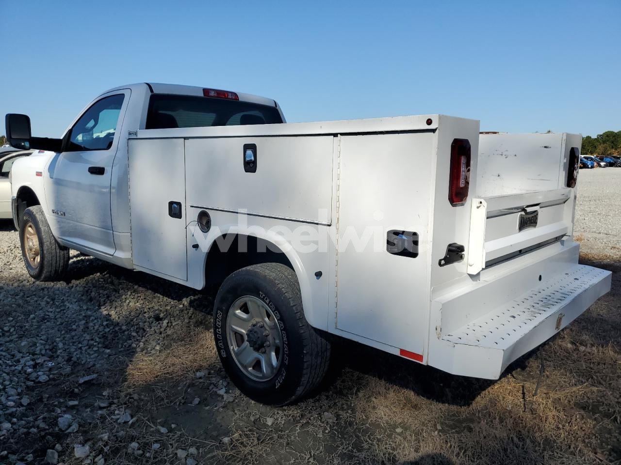 Photo 2 of 2021 RAM 2500 UTILITY / SERVICE TRUCK (VIN 3C7WR5AJ1MG525934)